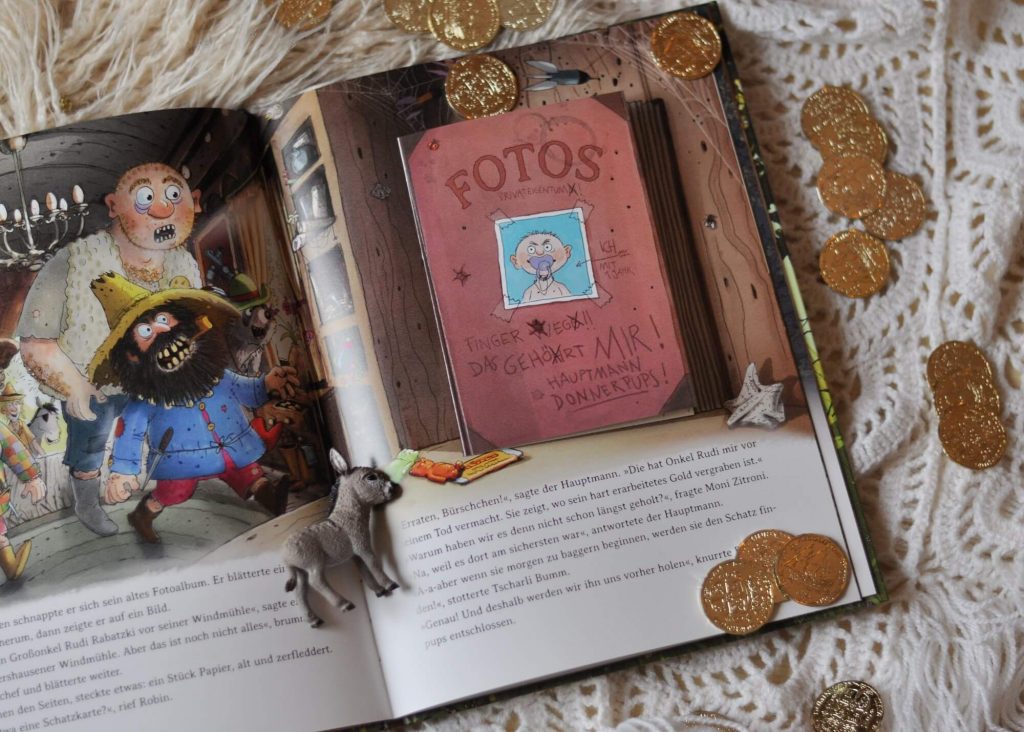 Eine Räubergeschichte von einem echten Schatz und die Freude am Teilen für Kinder ab 4 Jahren. Mit Buch im Buch. #räuber #donnerpups #lesen #vorlesen #räuberbande #bilderbuch #kinderbuch #teilen #goldschatz #schatzsuche 