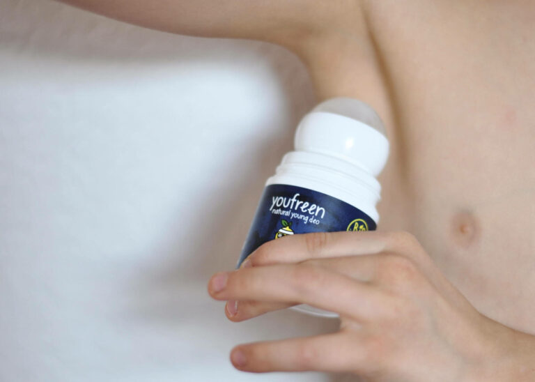 Körperpflege in der Vorpubertät Sanftes Deo für junge Haut