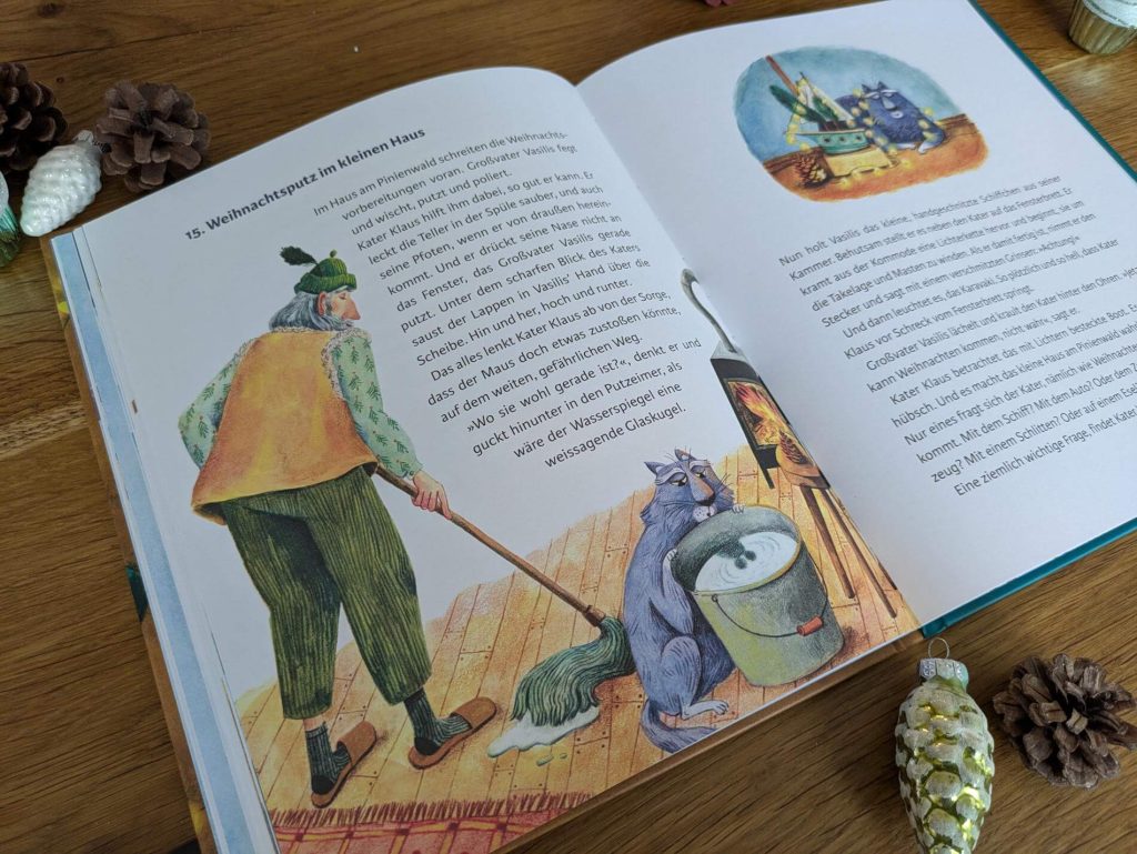 Die Maus muss auf eine große und gefährliche Mission. Schließlich muss das Päckchen mit dem Pinienzapfen Großvater Vasilis' Enkel rechtzeitig zum Weihnachtsfest erreichen. Zum Glück helfen ihr bei dem weiten Weg Hirsch, Dachs, Eule, Fuchs & Co., während daheim Kater Klaus seine Mäusefreundin arg vermisst. "Kater Klaus vermisst die Maus" von Kathrin Rohmann ist ein weihnachtliches Märchen in 24 Kapiteln, das sich perfekt in der Weihnachtszeit als Adventskalenderbuch vorlesen lässt. Mit vielen wundervoll-winterlichen Illustrationen von Jasmin Schäfer.