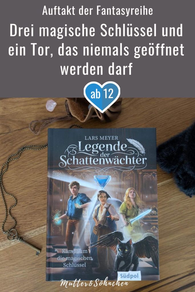 Nachdem Armins Großvater plötzlich auf der Bildfläche auftaucht und bei einem mysteriösen Kampf stirbt, erbt der 15-Jährige dessen geheimnisvolles Anwesen. Und tritt damit auch ein anderes Erbe an: die Höhle in Greifenheim und dessen verborgenes Dunkeltor zu schützen. Doch böse Mächte haben einen Plan ausgetüftelt, um an die magischen Schlüssel zu gelangen, mit denen das Tor gesichtert ist. Zusammen mit der kämpferischen Nari und der prinzessinnenhaften Viktoria stürzt er sich in ein Abenteuer, das ihn in unbekannte Welten tief unter der Erde und dem Meer entführt. Denn Kobolde, Steinschrate, Elfen, Monster und Magie gibt es wirklich! "Kampf um die magischen Schlüssel" ist der Auftakt der neuen Fantasyreihe "Legenden der Schattenwächter" von Lars Meyer für Jugendliche ab 12 Jahren – voll düsterer Geheimnisse und wahrer Freundschaft.