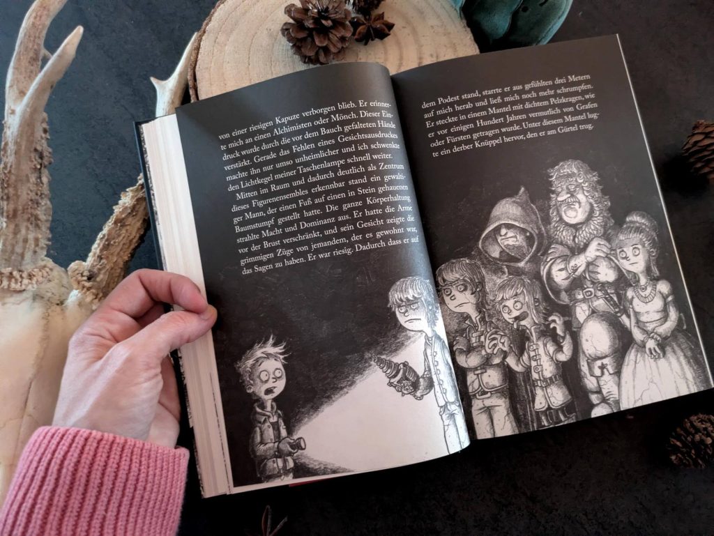 Fred lebt seit Kurzem mit seiner Baba auf einem Friedhof, aber in seinem Leben ist alles andere als tote Hose. In der Schule wird er von Orks gemobbt, die Schulradiomoderation mit seinem Kumpel Franz läuft total schief und dann erweckt er auch noch die Steinstatuen der von Finstersteins in ihrer Gruft zum Leben. Als dann noch das steinerne Haus-Krokodil der Adelsfamilie quicklebendig und mit ordentlichem Appetit in der Schule auftaucht, werden eine Geheimgesellschaft und ein fieser Erbe auf "Erwecker" Fred aufmerksam. Der Auftakt der neuen Kinderbuch-Reihe von Kai Lüftner "Die Finstersteins - Wehe, wer die Toten weckt ..." ist ein Abenteuer voller Humor, Grusel und ordentlich Spannen. Schaurig-schön illustriert von Fréderic Bertrand.