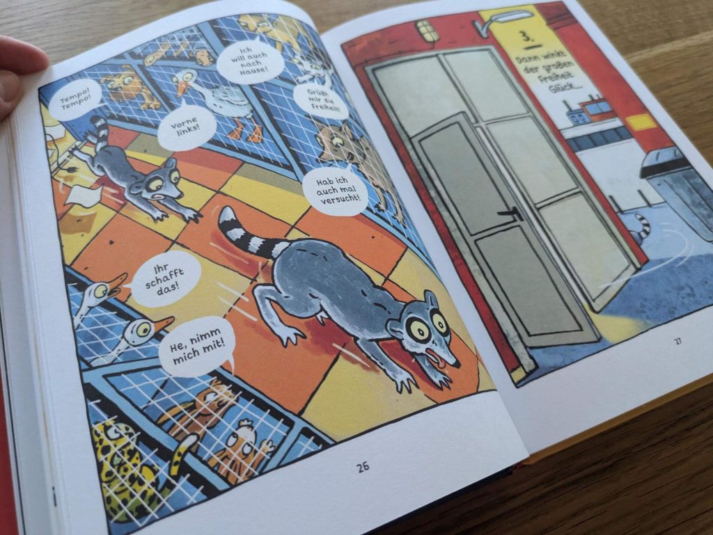 Spätestens nach dem betrunkenen Waschbären, der einen Spitiruosen-Laden verwustet und dann verkatert neben dem Klo eingeschlafen ist wissen alle: Waschbären sind einfach zum Niederknien lustig und bringen sich allzuoft in ganz schön seltsame Situationen. Und genau über solche Waschbären geht Regina Kehns erster Kindercomic "Einmal kurz nicht aufgepasst". Nachdem der immerhungrige Walther und der schlaue Juri eine Mülltonne entdeckt haben, geraten sie von einem Fettnäpfen ins nächste und - schwupps - befinden sie sich auf hoher See und schließen jede Menge neuer Freundschaften. Ein herrlich niedlicher und lustiger Comci für Kinder ab 6 Jahren.