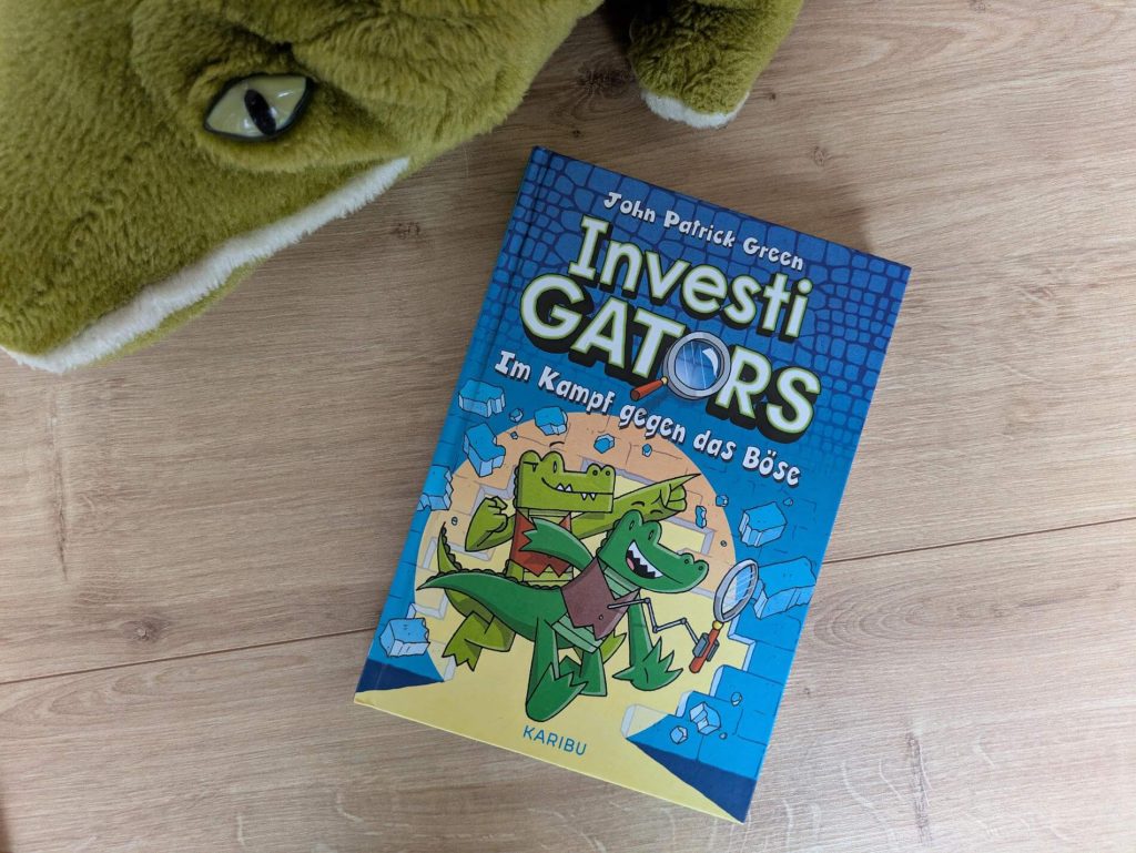 Mango und Keck sind S.U.P.E.R-Agenten, sozusagen "Spezielle Undercover-Profis für Einsätze und Rettungsmissionen", und gemeinsam als "Investigators" hinter den schlimmsten Straftätern her. So wie hinter Daryl, dem ehemaligen Partner von Keck, der als Crackerdil Rache üben will und sich in jedem Band einen fiesen Schachzug einfallen lässt. Doch zum Glück sind Mango und Keck den Ganoven mit viel Wortwitz und Situationskomik immer dicht auf der Spur! "Investigators" von John Patrick Green ist eine wilde Geheimagenten-Abenteuer-Reihe für alle Fans von "Dogman" und "Knallharte Tauben" ab 8 Jahren.