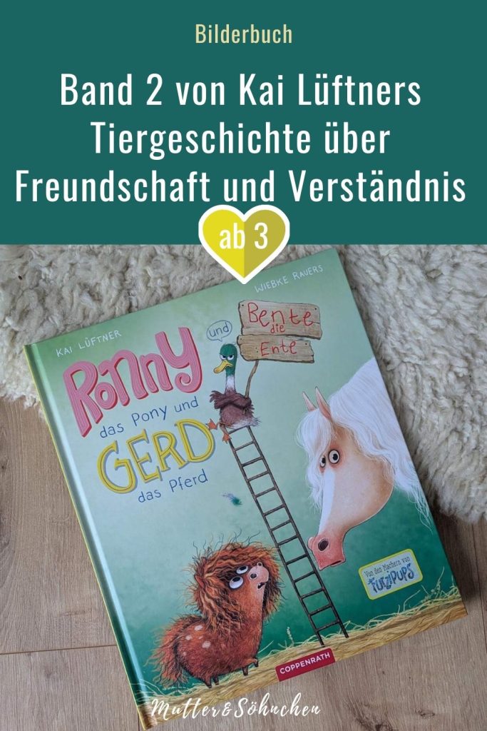 Auf dem Hof von Ronny, dem Pony, und Gerd, dem Pferd, taucht auf einmal ein Paket mit einer frechen Ente auf – und plötzlich ist nichts mehr, wie es war. Denn Bente, die Ente, wirbelt nicht nur den Stall ordentlich durcheinander, sie klebt sich auch noch an Gerd ran und die dicke Pferde-Pony-Freundschaft steht auf einmal auf dem Spiel. Doch echte Freunde finden wieder zusammen. Oder nicht? Im zweiten Band von Kai Lüftner und Wiebke Rauers Freundschaftsgeschichte "Ronny, das Pony, und Gerd, das Pferd, und Bente, die Ente" geht es mit lustigen Reimen um Zusammenhalt und Verständnis füreinander – mit einem tierisch-guten Happy End!