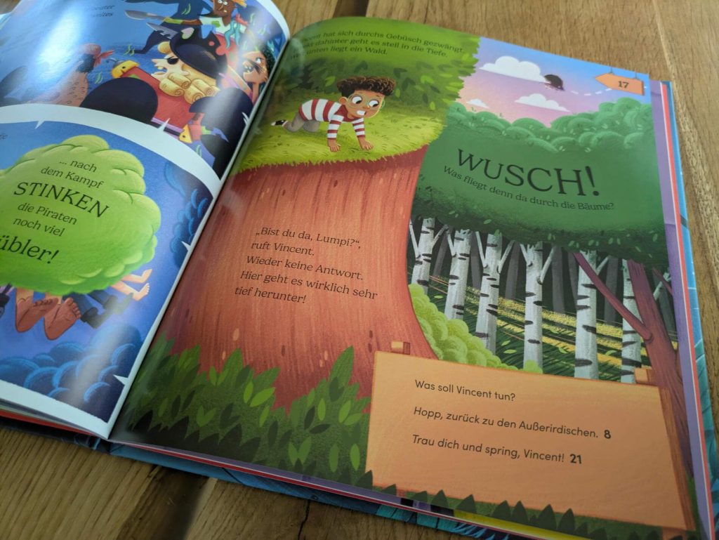 Vincent ist mit Lumpi im Park. Als auf einmal die Hündin verschwindet, heißt es hinterher? Doch wo soll er suchen? Ist sie auf dem Piratenschiff, im Dschungel oder wurde sie vielleicht von Aliens entführt? Egal, für welche Spur man sich entscheidet und auf welche Seite man blättert, die Suche nimmt ihren abenteuerlichen Lauf. "Dein Abenteuer beginnt! Piraten + Aliens +wilde Tiere" von Sarah Coyle und Adam Walker-Parker ist ein lustiges Mitmachbuch mit urkomischen und kuriosen Figuren aus drei Welten, das Kinder ab 4 Jahren durch drei fantasievolle Welten führt.