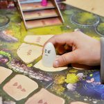 Zauberei Hoch Drei - Gioco Da Tavolo Cooperativo Per Bambini, Magia E Memoria, 6+ Anni